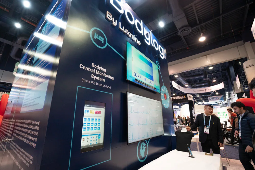 Bodylog's sleep measurement solution is being introduced at the Las Vegas Convention Center, the main exhibition hall of CES 2024 / Source = IT Donga